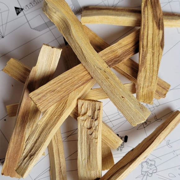 Palo Santo Other - PALO SANTO 5pc of palo santo holy wood